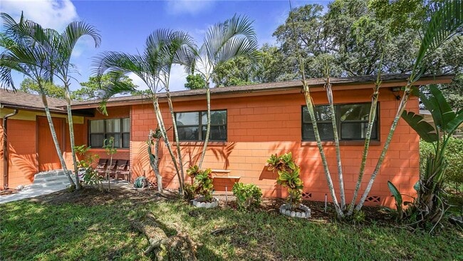 Building Photo - 5717 Lawndale Rd