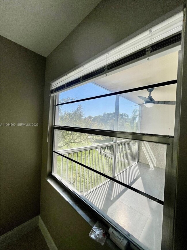 Building Photo - 1251 SW 125th Ave