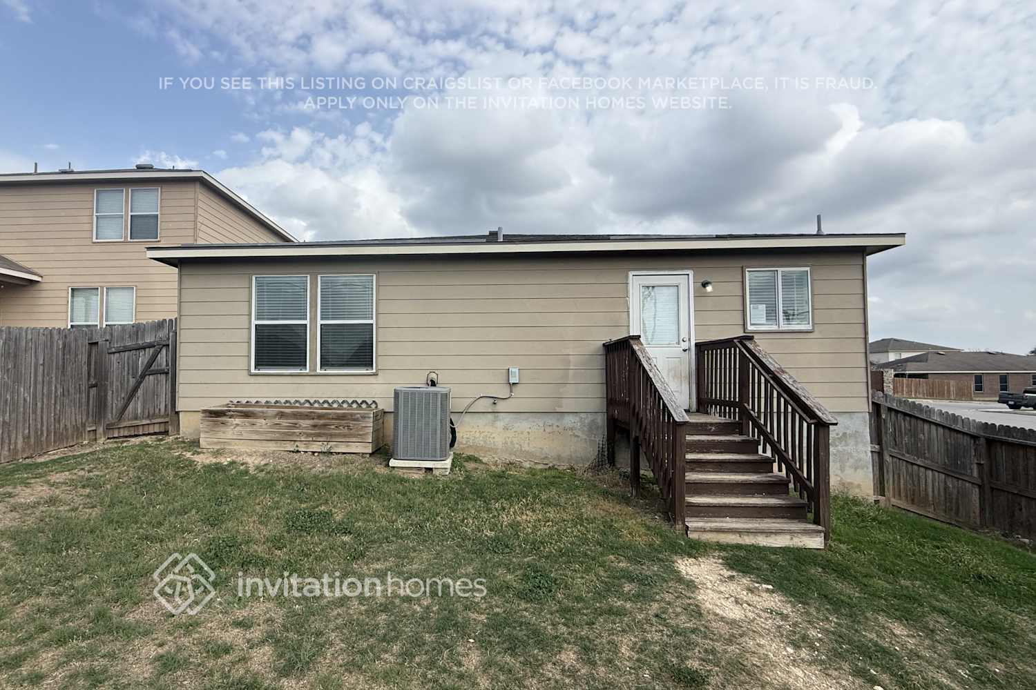 Building Photo - 27305 Paraiso Manor