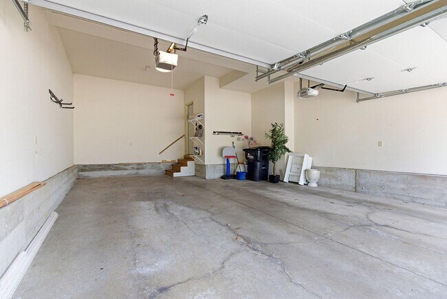 Building Photo - 1110 Brookedale Ct