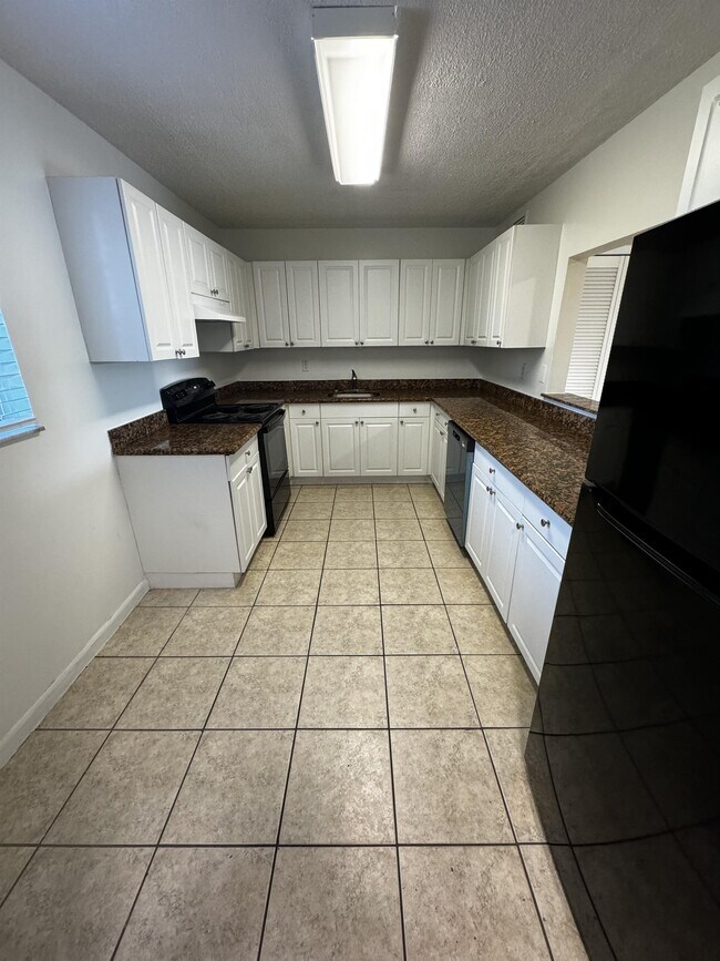 8461 Springtree Dr - 8461 Springtree Dr Sunrise FL 33351 | Apartment Finder