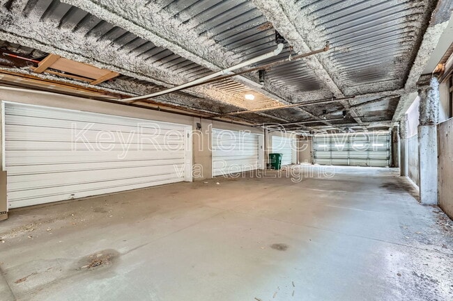 Building Photo - 880 E 16th Ave