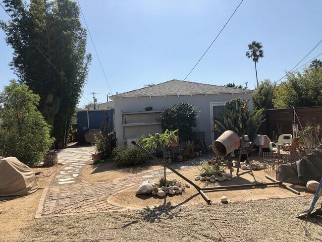 Building Photo - 1727 Franklin St