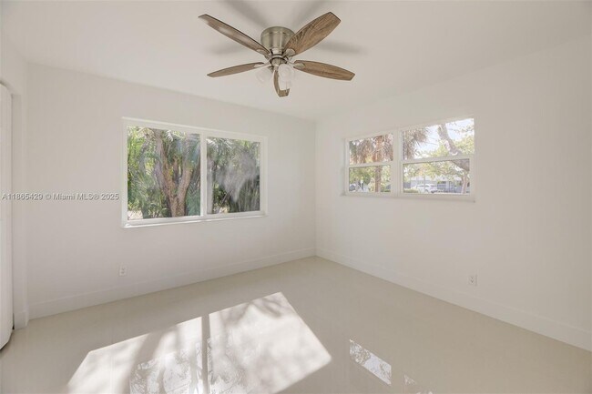 Building Photo - 832 NW 28th St