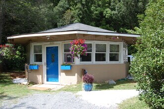 Building Photo - 2030 US 176 Hwy-