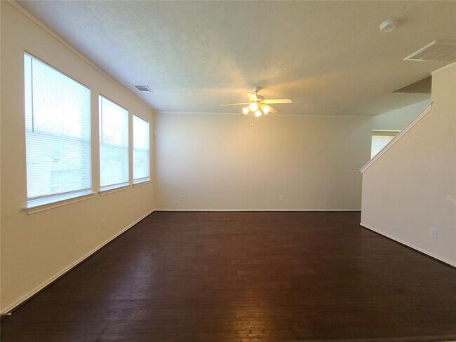 Building Photo - 231 W Stedhill Loop