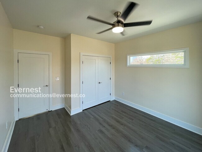 Building Photo - 516 New Bern Ave