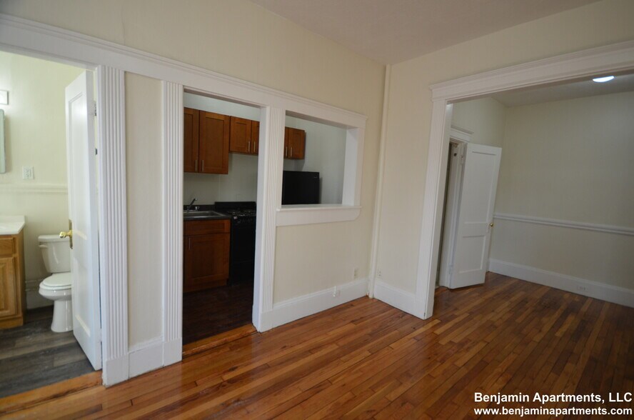 Building Photo - 1334 Commonwealth Ave