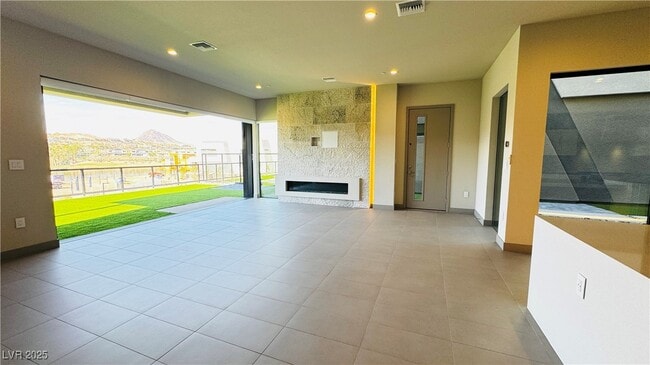 Building Photo - 26 Promenade Isle Ln