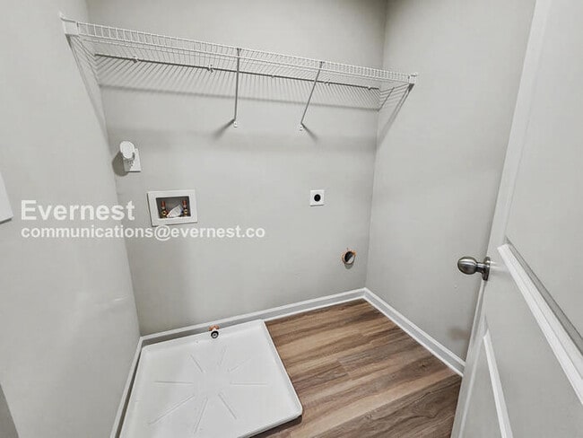 Building Photo - 1519 Persimmon Trce