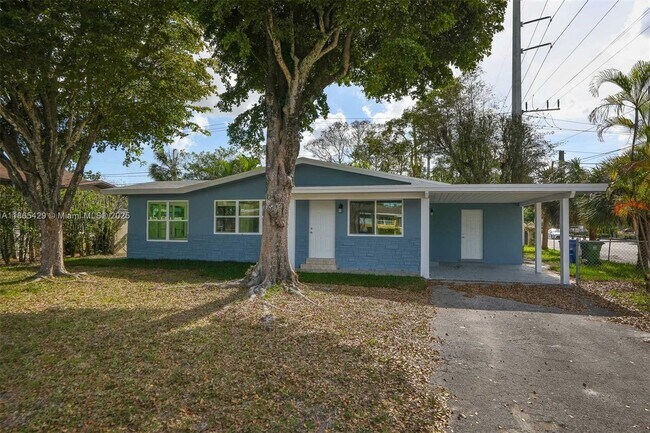Primary Photo - 832 NW 28th St