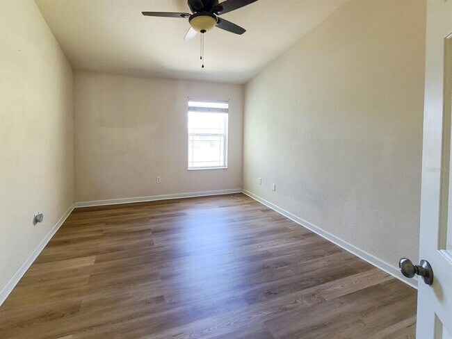 Building Photo - 4148 SW 51st Cir