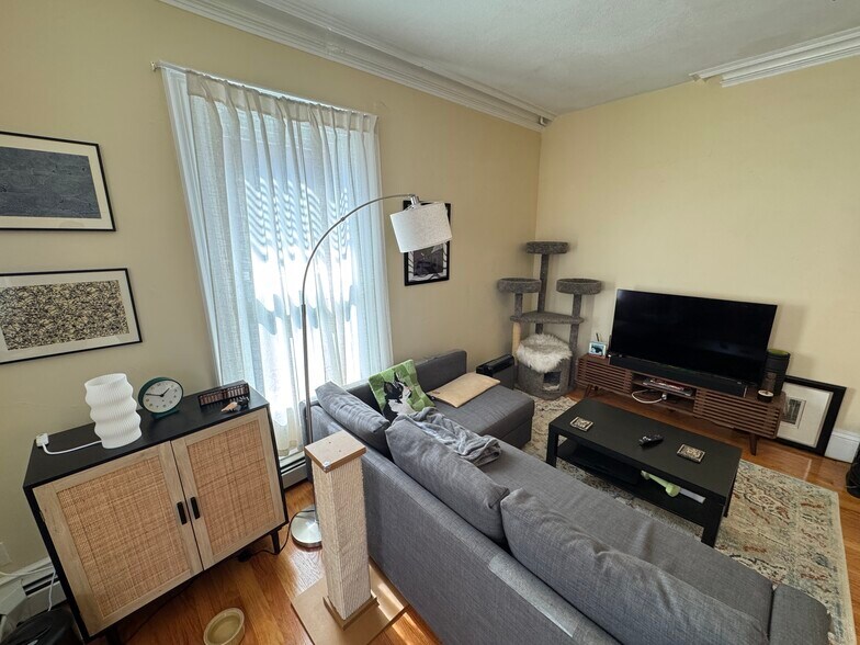 Building Photo - 65 Walden St