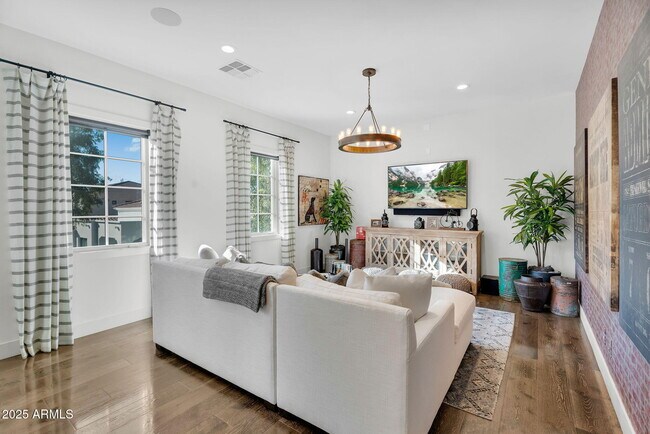 Building Photo - 3507 North 39th Pl