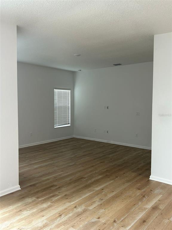 Building Photo - 573 Disa Dr