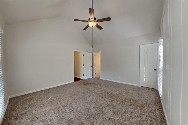 Building Photo - 339 Warrenton Dr