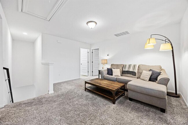 Building Photo - 7002 Nijinsky Dr