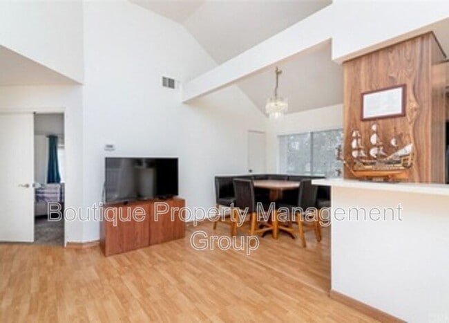 Building Photo - 12555 S Euclid St