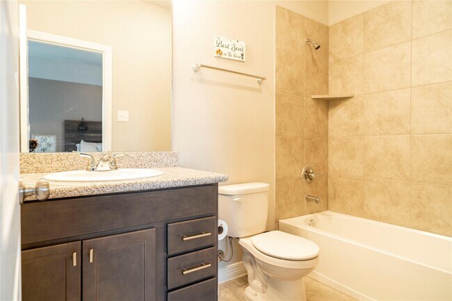 Building Photo - 29023 Laurel Grove Ln