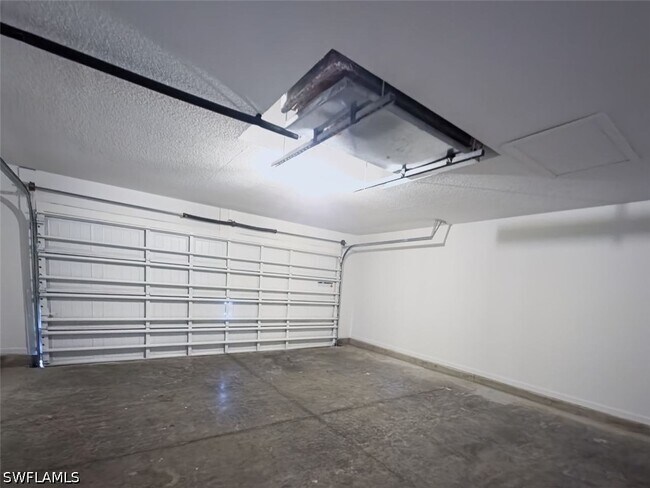 Building Photo - 608 Islamorada Dr N