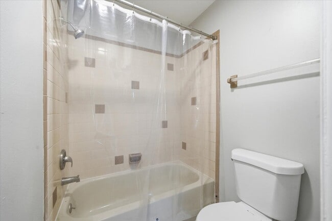 Building Photo - 2810 62nd Ave N