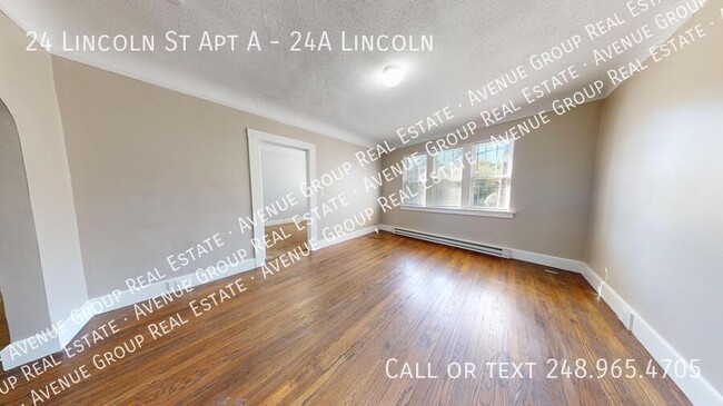 Building Photo - 24A Lincoln - Large 1Bed/1Bath Apartment i...