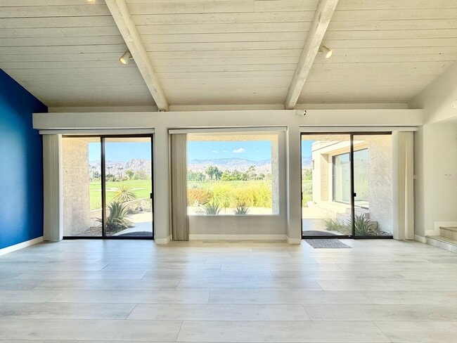 Building Photo - 34983 Mission Hills Dr