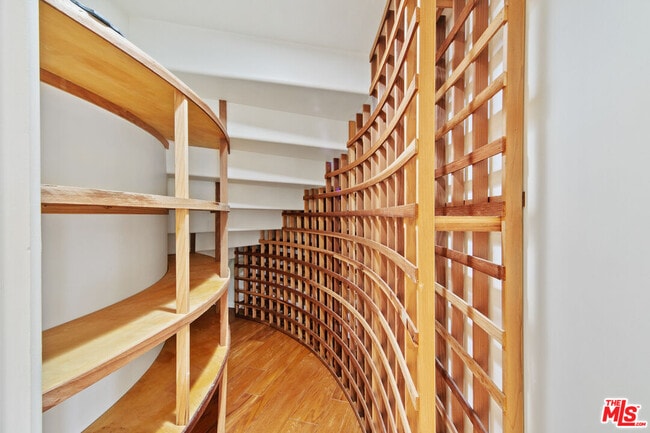 Building Photo - 5958 Busch Dr