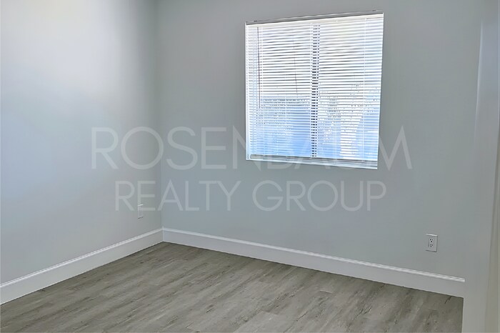 Building Photo - 548 S Udall