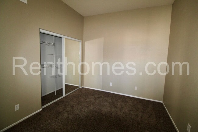 Building Photo - San Marcos, 1897 Matin Circle #217 - Great location! Close to shopping, restaurants, and easy acc...