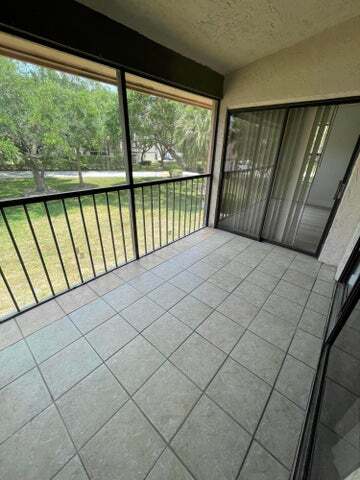 Building Photo - 3350 Jaywood Ter