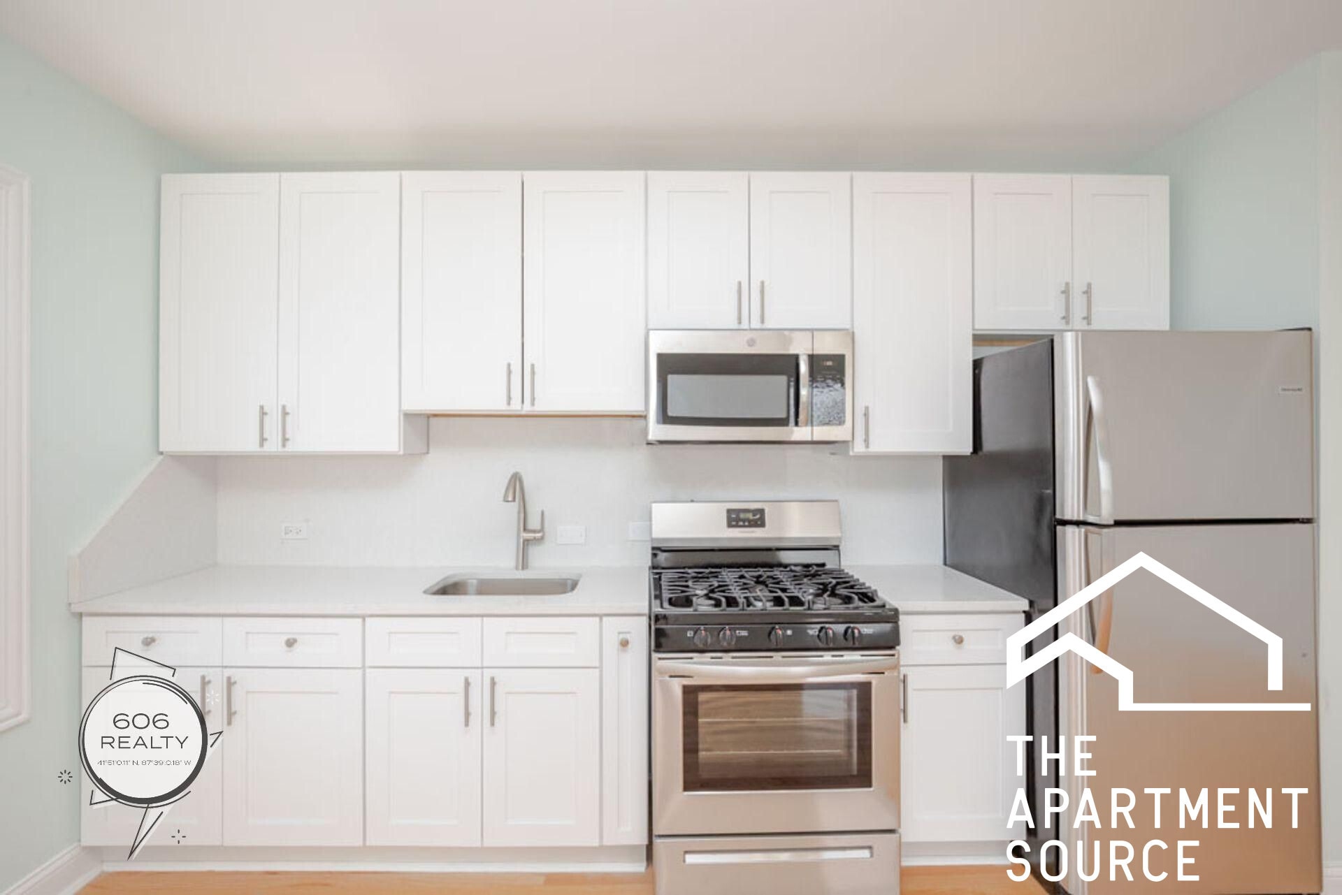 Building Photo - 4456 W Diversey Ave
