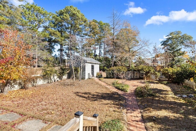 Building Photo - 315 Fairfield Rd