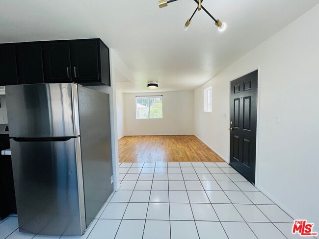 Building Photo - 5029 Klump Ave