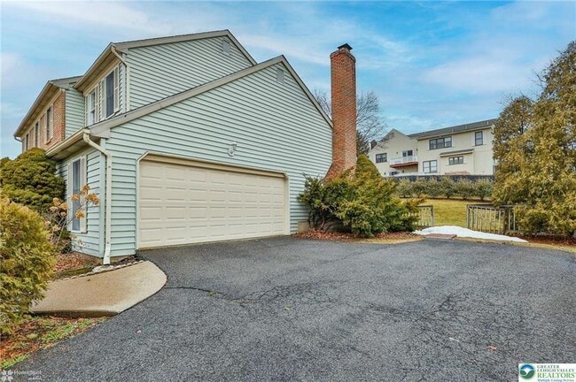 Building Photo - 4059 Wedgewood Rd