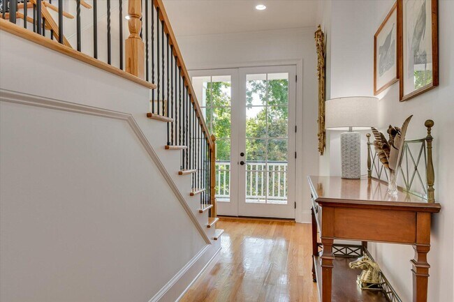 Building Photo - 501 John Fox's Run