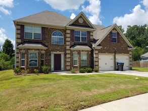 Building Photo - 2793 Huntcliffe Dr