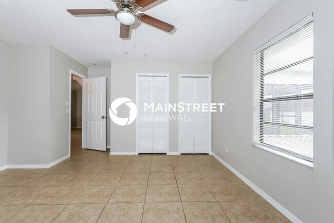 Building Photo - 901 SE Odonnell Ln, port saint lucie, FL 3...