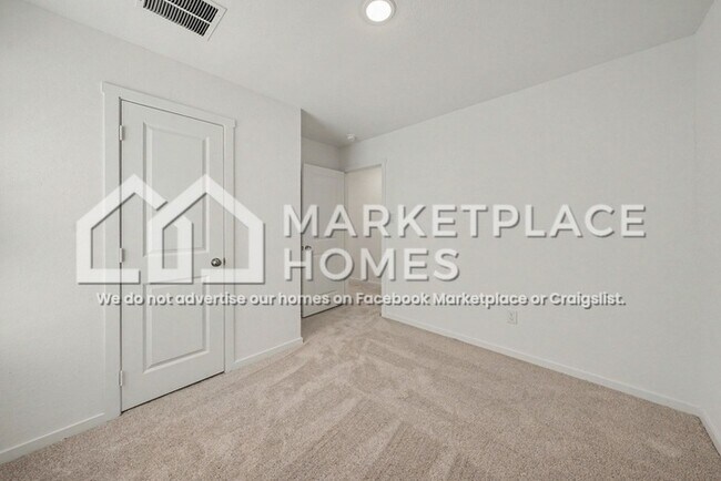 Building Photo - 7643 Varo Gln