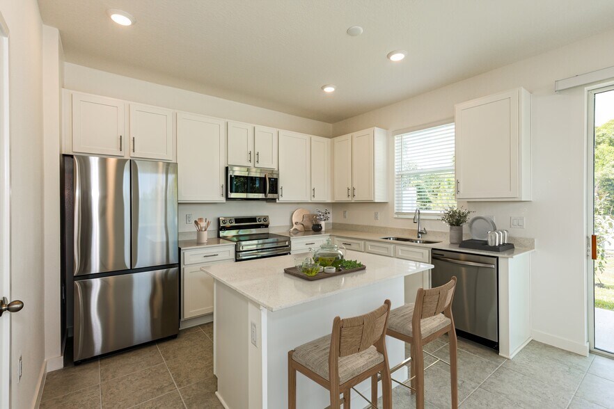 Building Photo - 1434 Tristar Dr