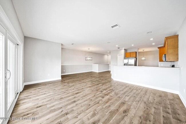 Building Photo - 2552 N Hwy A1A