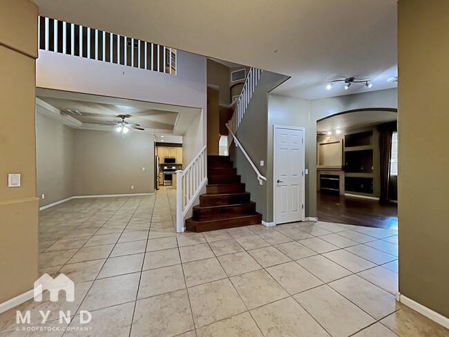 Building Photo - 231 W Flamingo Dr