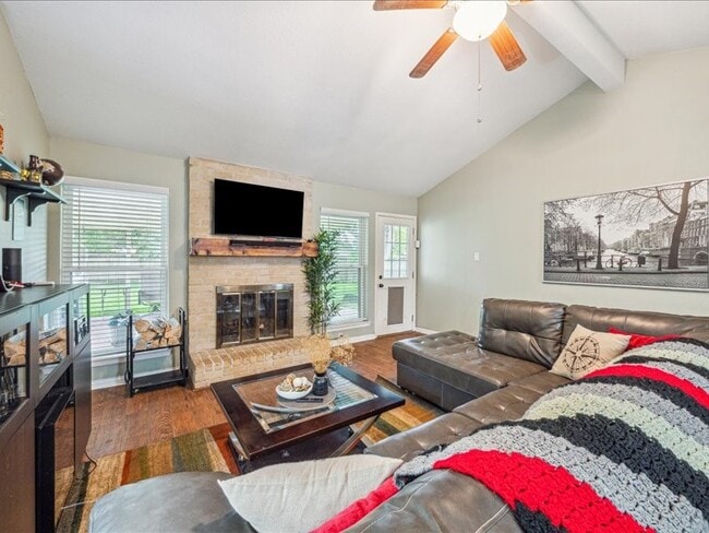 Building Photo - 6227 Creekside Ln