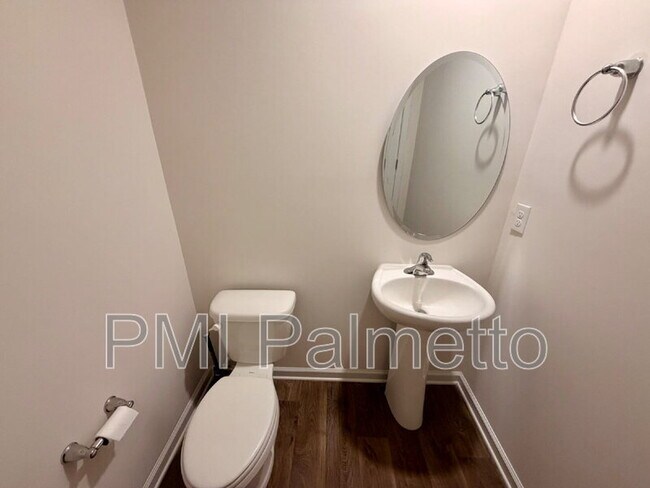 Building Photo - 417 Spearman Ct