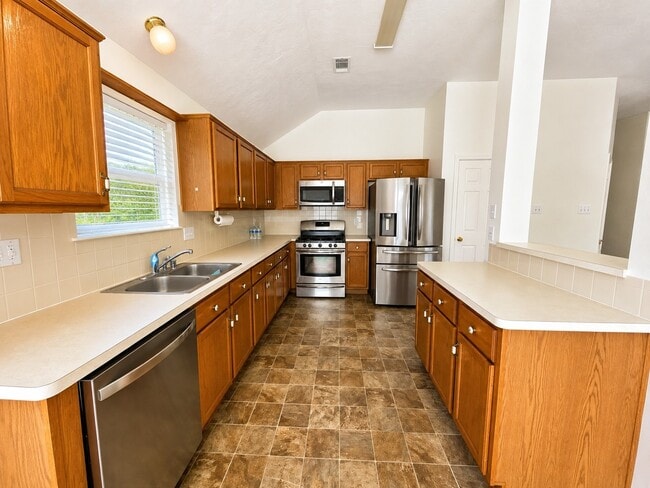 Building Photo - 6858 Stillwater Dr