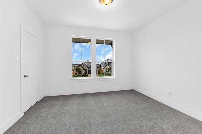 Building Photo - 29651 Blooming Grv