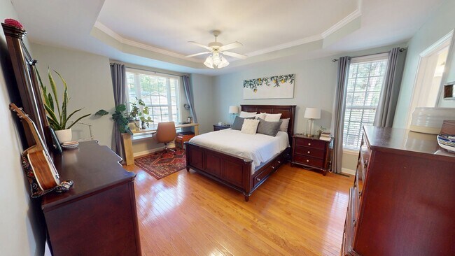 Building Photo - 5 Bedrooms with Golf Course Views in Carol...