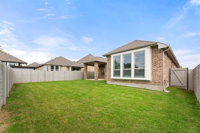Building Photo - 1104 Spring Gulch Ln