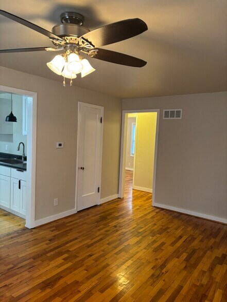 Building Photo - 1808 Eckener Dr