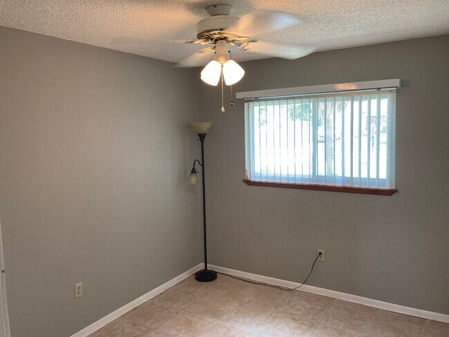Building Photo - 8278 SW 105th Pl